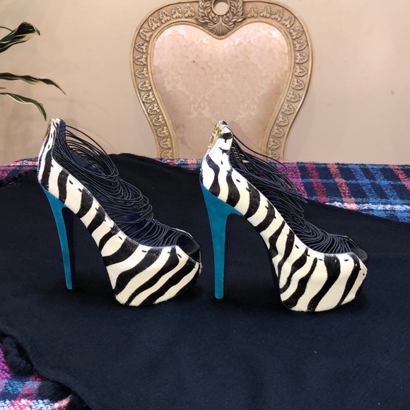 London Trash Zebra Print Platform Pumps - Picture 6 of 8